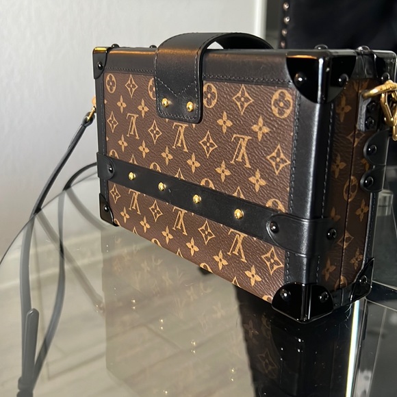 LIKE NEW LIMITED EDITION Louis Vuitton Trunk Bag - Picture 7 of 14